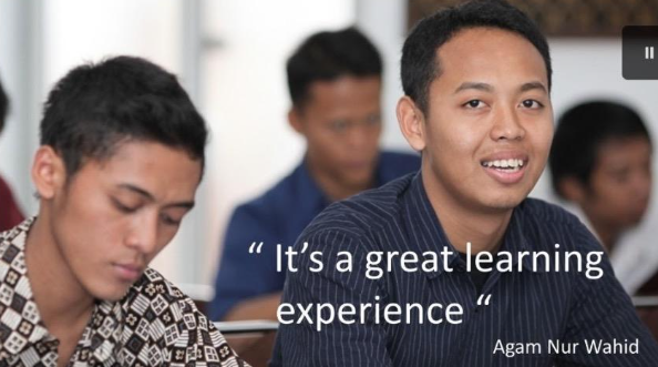 Students collaborating in the SBS double-degree program